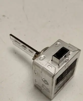 Audi A4 S4 B6 8E 8H Xenon bulb 9285148294 011656