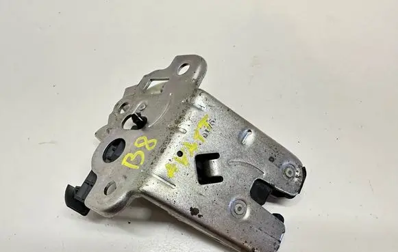 Audi A4 S4 B8 8K Tailgate/trunk/boot lock/catch/latch 8K9827505A 1122010