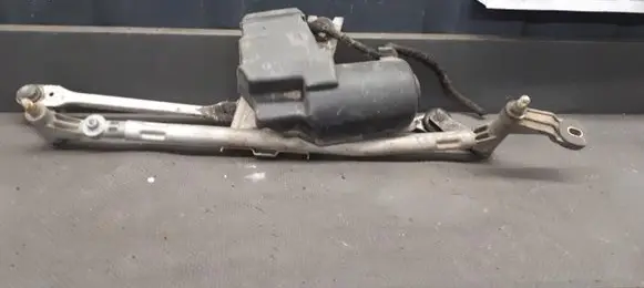 Lancia Y 840 Front wiper linkage 