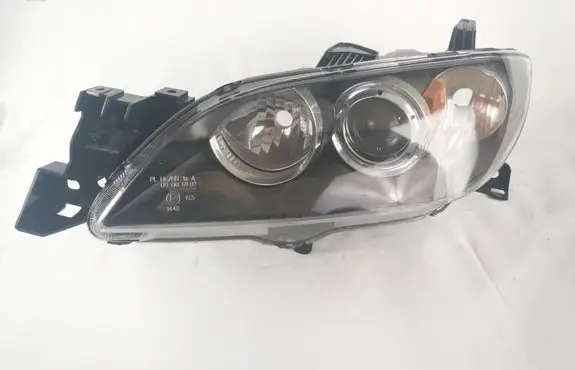 Mazda 3 I Headlight/headlamp