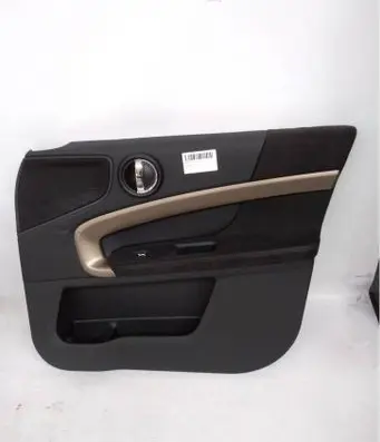 Mini Cooper Countryman F60 Front door card panel trim