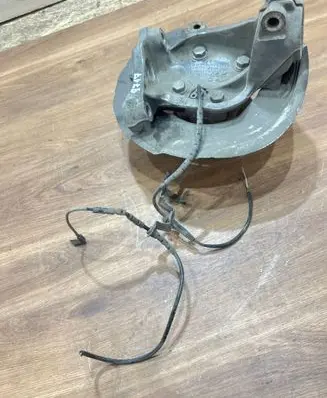 BMW 3 E90 E91 Front wheel hub 6764443