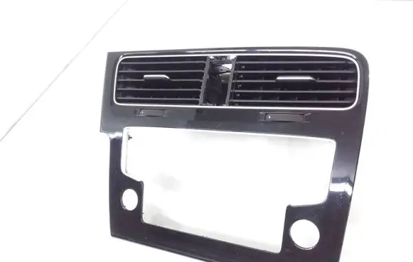 Volkswagen Golf VII Dash center air vent grill 5G1819743 5g1819728g
