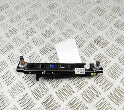 Cadillac Escalade Seat belt height adjuster 13519683