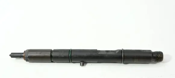 Audi A4 S4 B5 8D Fuel injector 059130201E