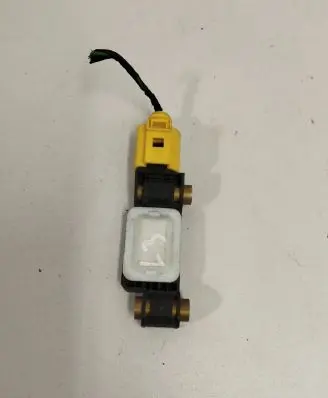 Audi A6 S6 C5 4B Airbag deployment crash/impact sensor 8E0959643E 201110 0232G27A5L2R