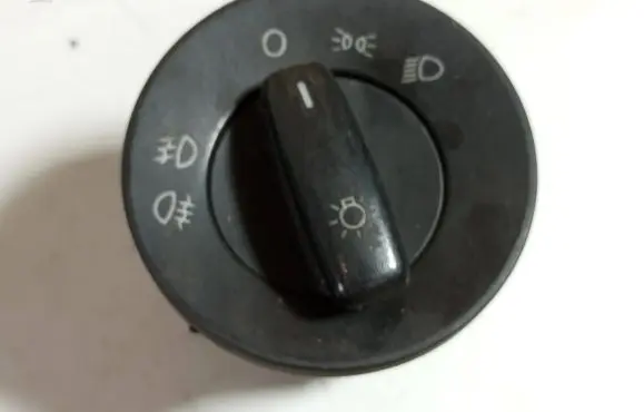 Skoda Octavia Mk2 (1Z) Light switch 1Z0941431C 748500470000
