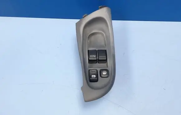 Nissan Almera Electric window control switch 80960