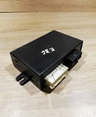 BMW 3 E36 Door control unit/module 8360100