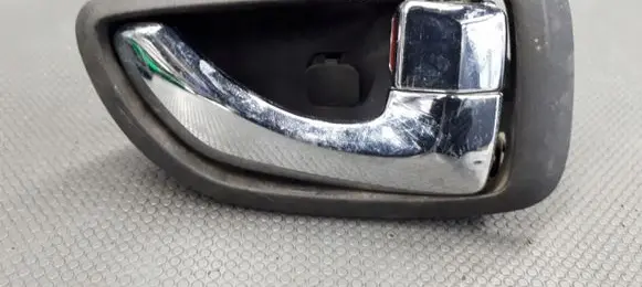 Hyundai Santa Fe Rear door interior handle 05270000