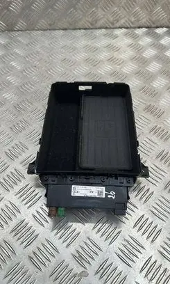 Audi A8 S8 D5 USB socket connector 4N0035736A 4N0863075C