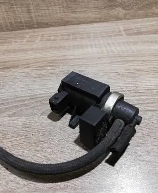 BMW 3 E46 Turbo solenoid valve 72279600