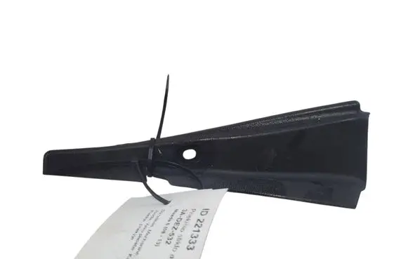 Windshield trim