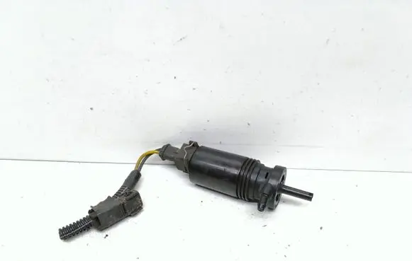 Volvo XC90 Headlight washer pump 1012458 100504B