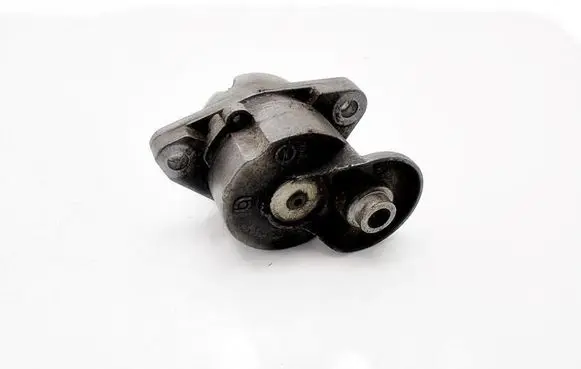 Opel Astra F Timing belt tensioner 8105518469