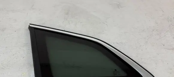 Skoda Enyaq iV Front door window glass four-door 5LG845297C