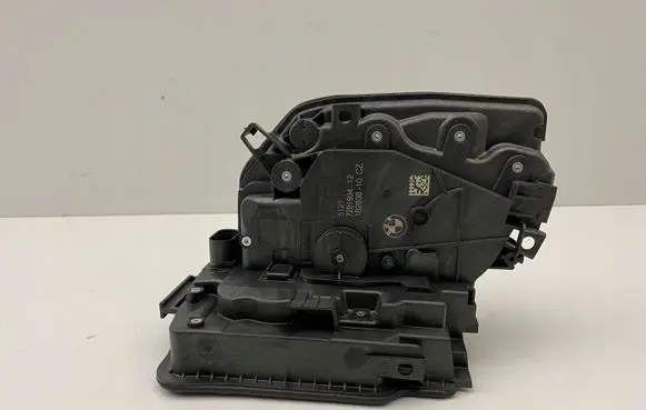 BMW X1 F48 F49 Front door lock 7281934