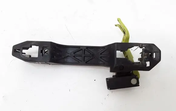 Rear door exterior handle/bracket