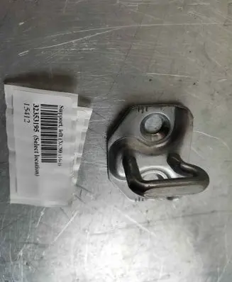 Volvo XC60 Rear door lock loop/hook striker 32353195 31391833