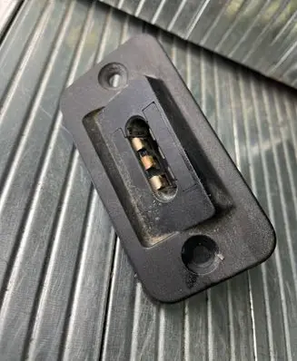 Volkswagen Caddy Sliding door contact joint 2K0907496A