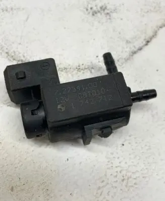 BMW 5 E60 E61 Turbo solenoid valve 1742712 72234100 08T010