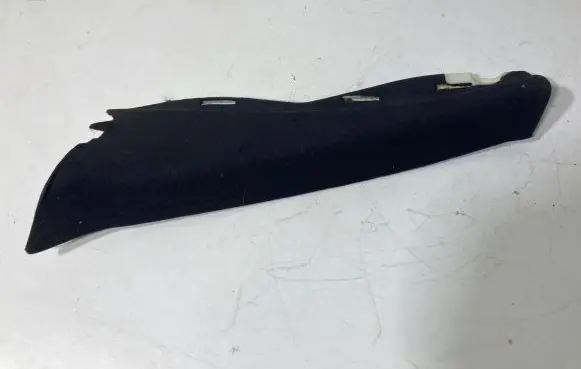 BMW 5 E60 E61 (C) pillar trim 7049901 52107010