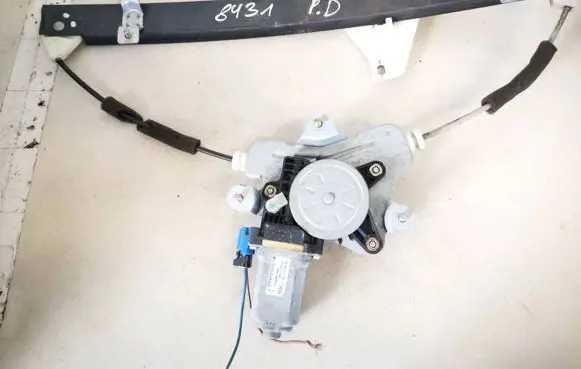 Chevrolet Epica Sliding door window regulator with motor