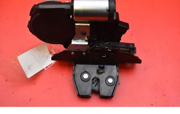 Bedford Astra Tailgate/trunk/boot lock/catch/latch 13519125