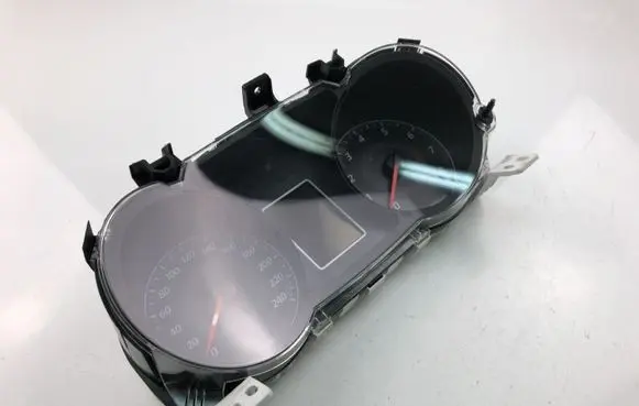 Mitsubishi Outlander Speedometer (instrument cluster) 8100B127A