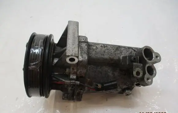 Nissan Juke I F15 Air conditioning (A/C) compressor (pump) 926003ZL1A