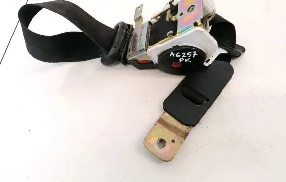 Ford Mondeo MK I Front seatbelt