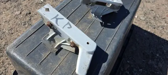 Opel Vivaro Front bumper mounting bracket 