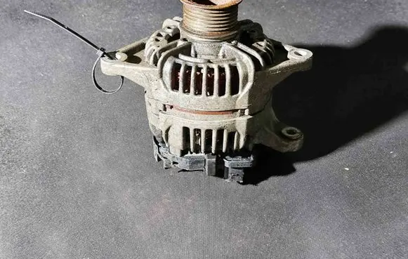 Iveco Daily 35 - 40.10 Generator/alternator 504009977 0124325053