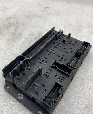 Land Rover Range Rover L322 Fuse module AH4214A073AB 120227212602 519391007