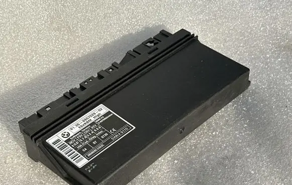 BMW 5 E60 E61 Comfort/convenience module 6957529 5WK49110