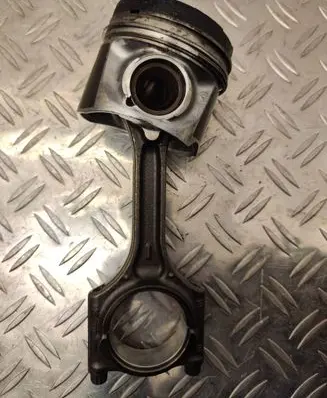 Volvo V60 Piston with connecting rod 81l123