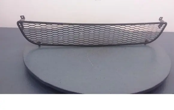 Volkswagen PASSAT B4 Front grill