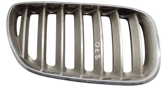BMW X5 E53 Front bumper upper radiator grill 7124816 51137124816