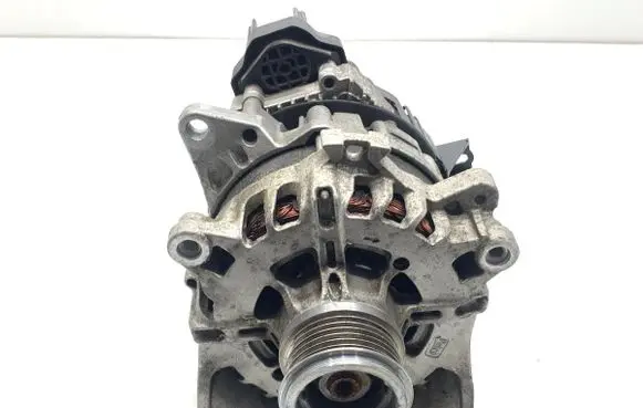 Nissan Qashqai J12 Generator/alternator 2310A1749R