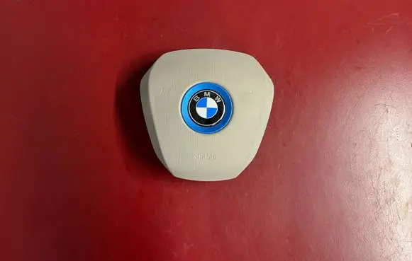 BMW i3 Steering wheel airbag 6870366 33687036605