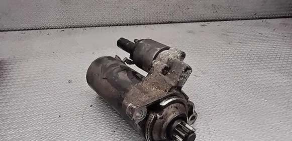 Volkswagen PASSAT B6 Starter motor 0001123016 02E911023H