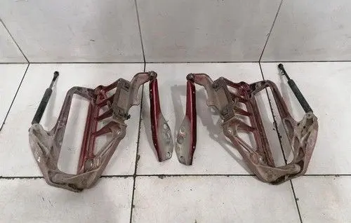 Aston Martin V8 Engine bonnet/hood hinges 6G3316801AA
