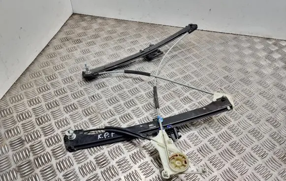 Front window lifting mechanism without motor
