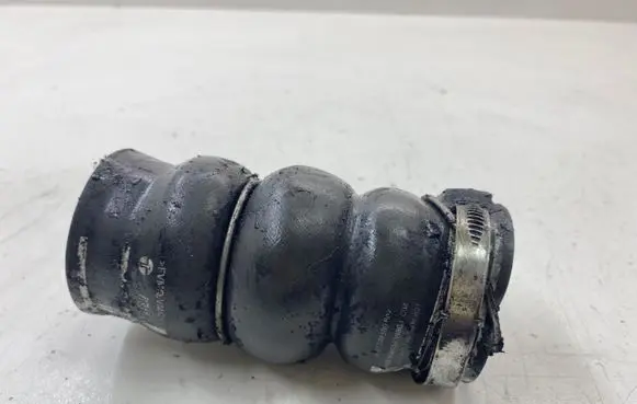 Peugeot 5008 Intercooler hose/pipe 9685598580