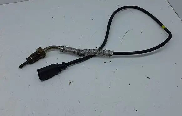 Audi A3 S3 8V Exhaust gas temperature sensor 04L9060887AR
