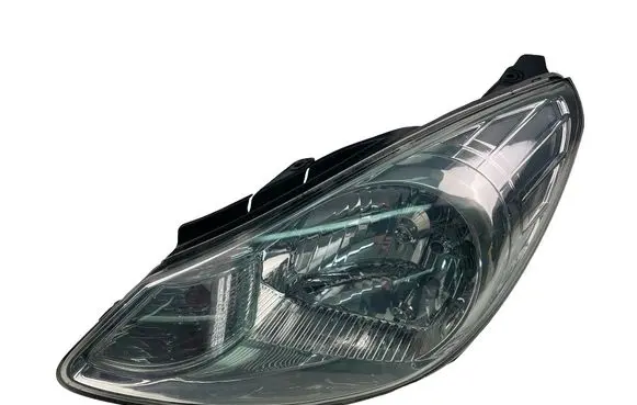 Hyundai i10 Headlight/headlamp 921010X020