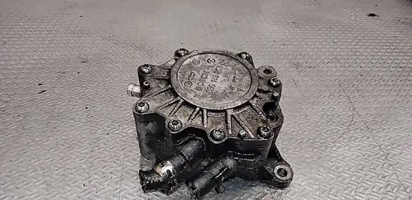 Chrysler Sebring (JS) Vacuum pump 03G145209D