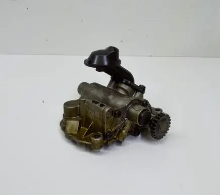 Audi A4 S4 B8 8K Oil pump 06H115107Q 06H115105AM