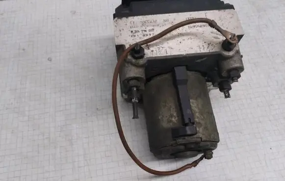 Audi A4 S4 B5 8D ABS Pump 8D0614111 0265214002