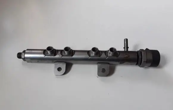 Jaguar XJ X351 Fuel main line pipe 9X2Q9D280EA
